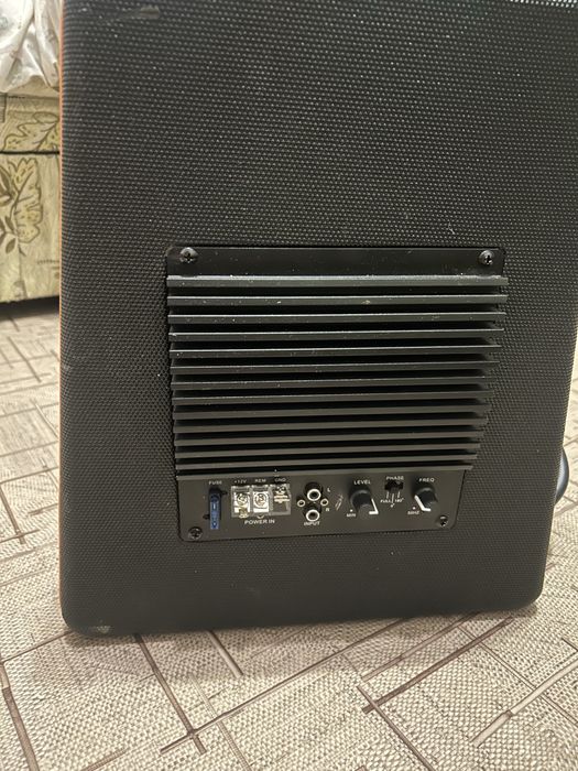 Активный саббуфер 12шка