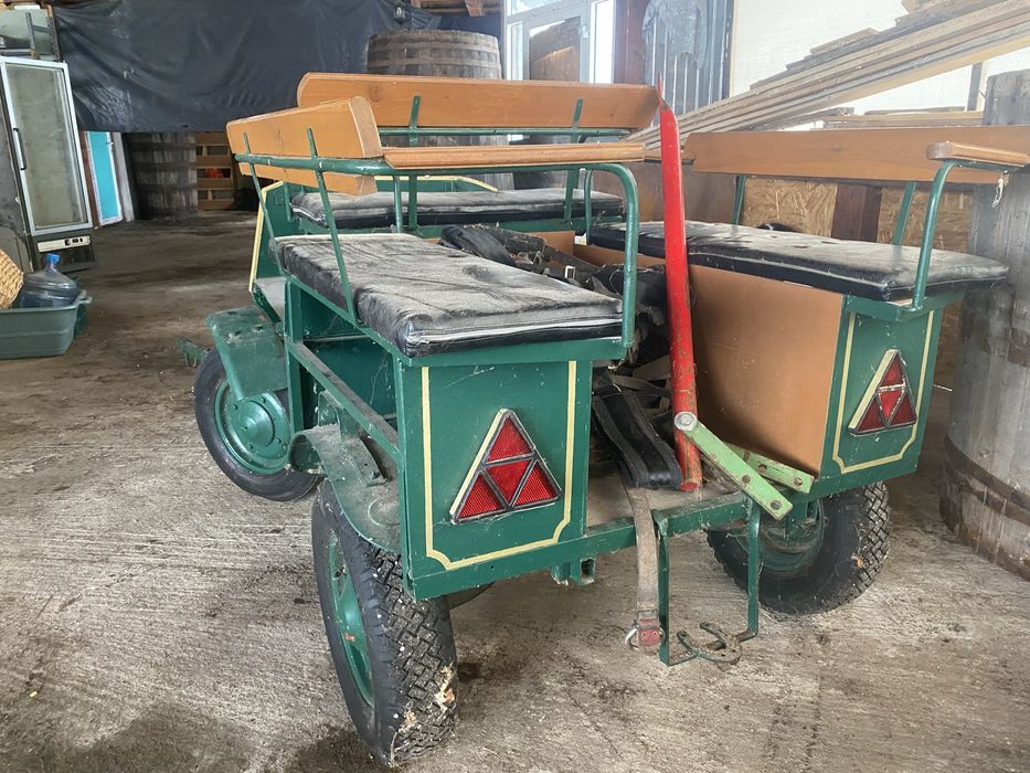 Vând trasura Dupa ponei