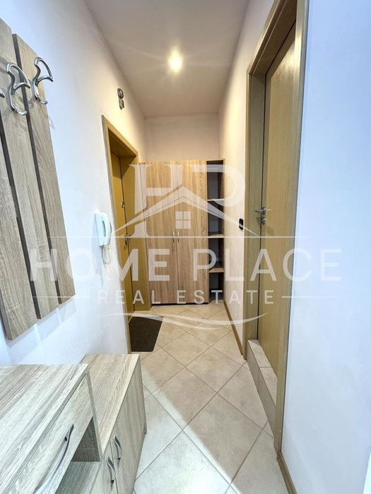 ТРИСТАЕН апартамент под нам - Цветен квартал