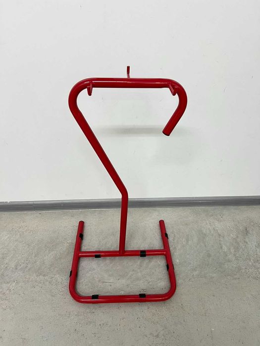 Тройна стойка за пожарогасители - Нова