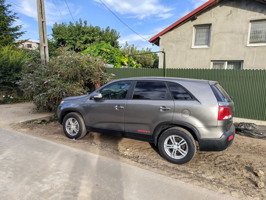KIA Sorento 2011 — imagine 3