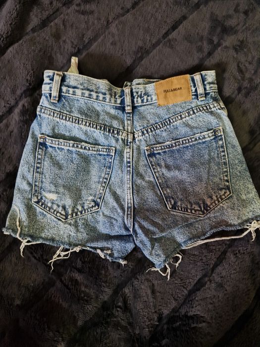 Pantaloni scurți de blugi