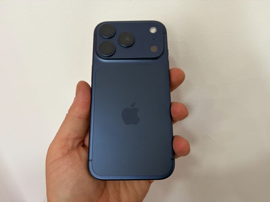Iphone 17 Pro, 256 gb, Deep Blue