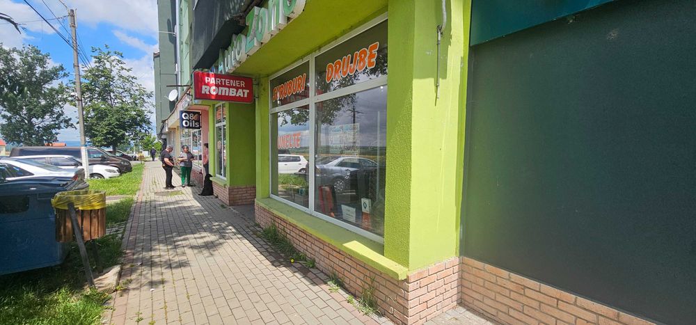 Spatiu comercial