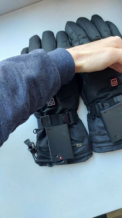 Зимние перчатки с подогревом