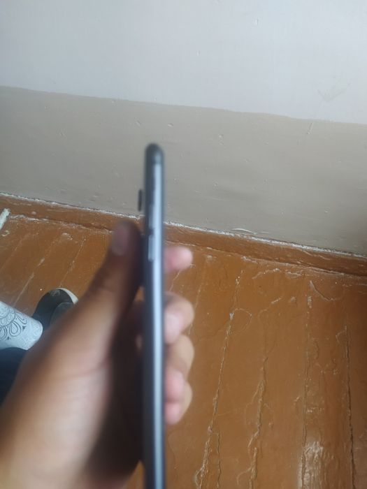 Iphone 8+ 64gb usilliniy 100