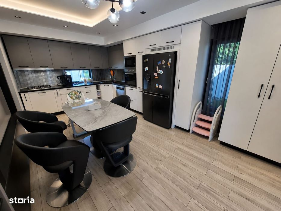 Vilă de lux cu piscină,teren 400 mp, Chiajna,Rosu