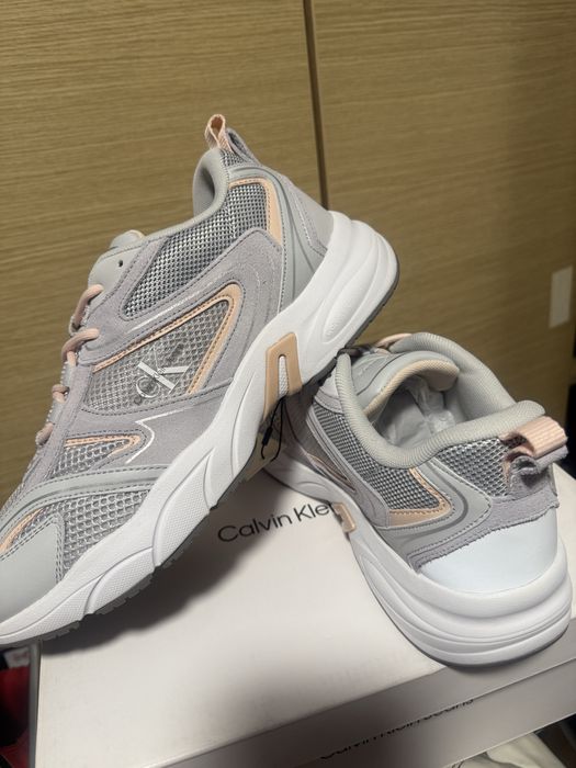 Vand adidasi Calvin Klein si Tommy , noi in cutie, originali