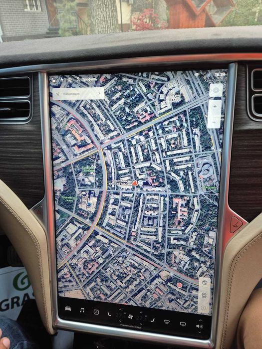 Tesla Model X в отличном состоянии . Батарея 600км .