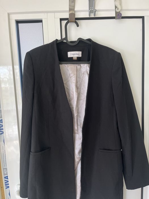 Елегантно черно сако , дълго Calvin Klein