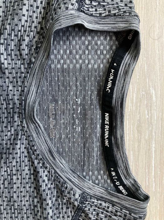 Найк Nike Techknit Running Dri Fit мъжка тениска за тичане размер М