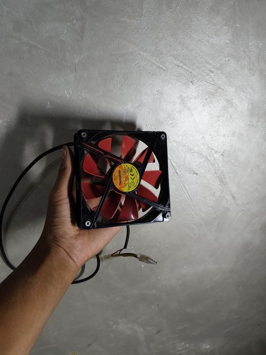 Продаётся блок питания на 230v