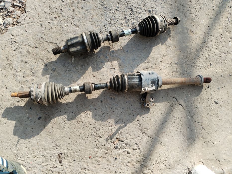 Хундай Градеур граната вал