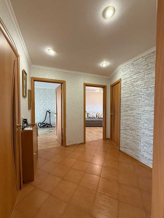 Продам 4 комн квартиру