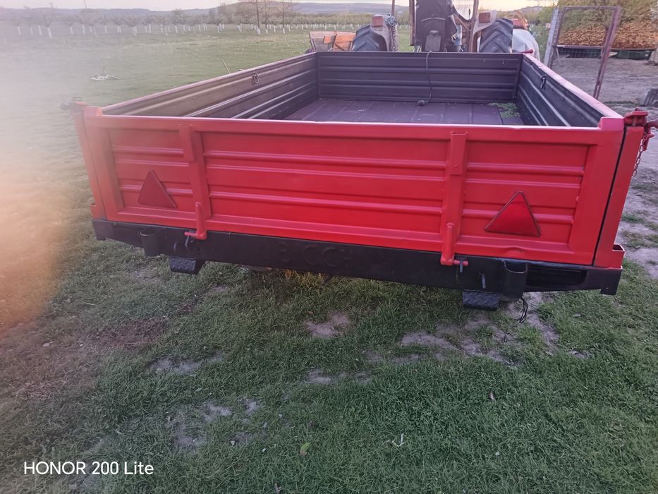 Remorca după tractor