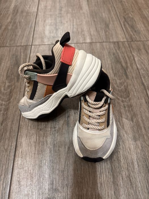 Детски маратонки зара