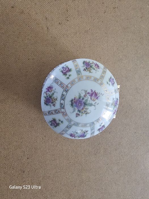 Кутийка за бижута