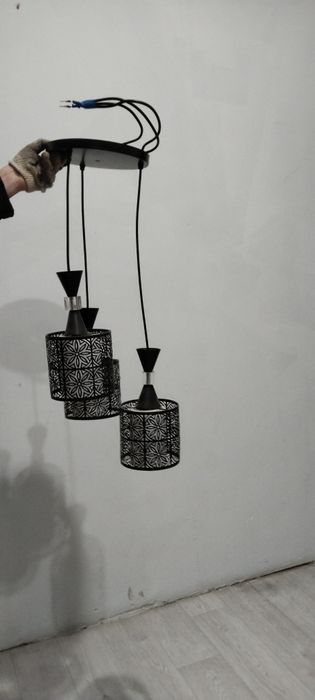 Продам Люстру дешево