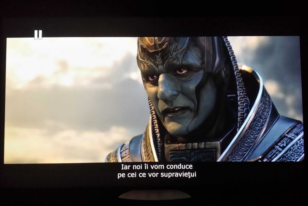 Pânză magnetică - ecran proiecție home cinema 4K Reflectrol & ALR-UST