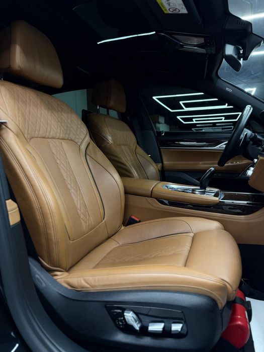 BMW 730i xDrive 2021
