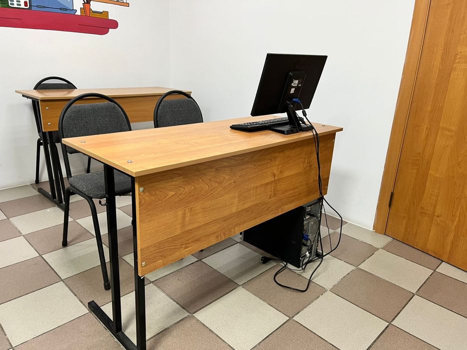 Продам парты и стулья