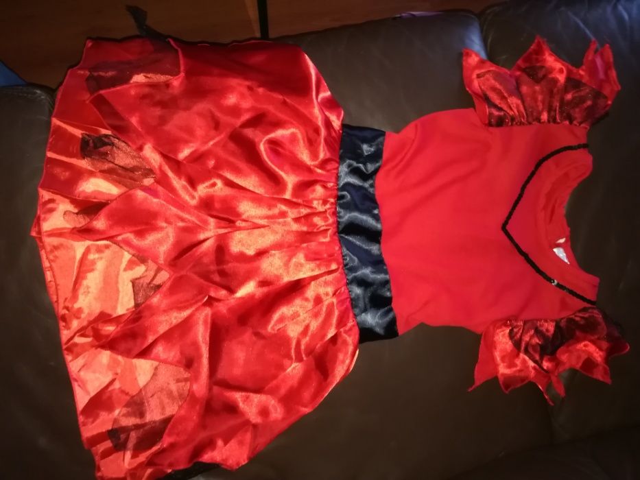 Costume serbare/carnaval