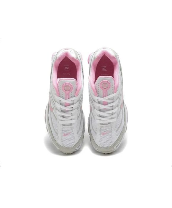 продам кроссовки