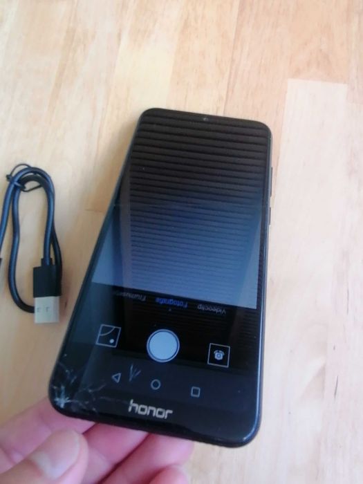 TELEFON SMARTPHONE HONOR 8A Dual SIM, Liber de rețea, Funcțional  + Cablu -  Display spart