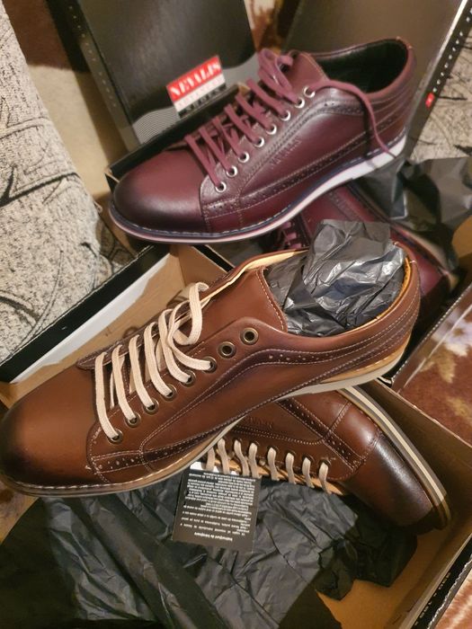 Adidași sport din piele naturala