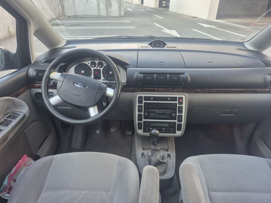 Ford Galaxy Ghia