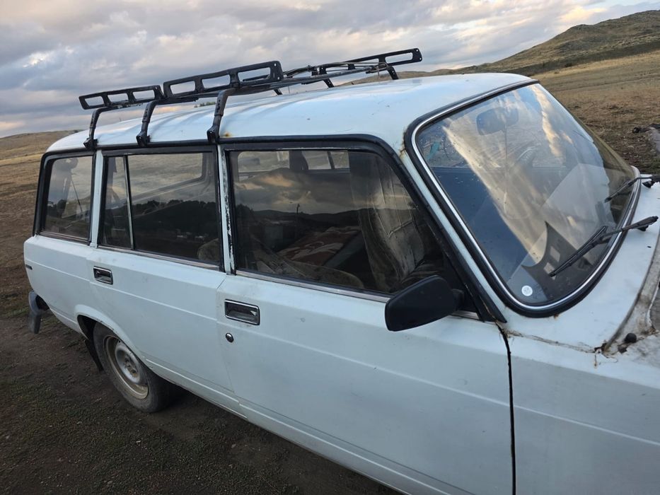 Продаю машина ваз 4-ка