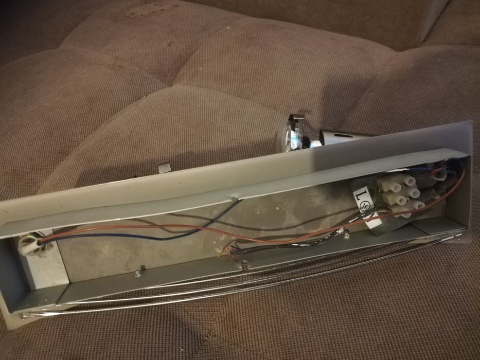 Без забележки. Неразличчимо от ново.Немски абажур-нов.