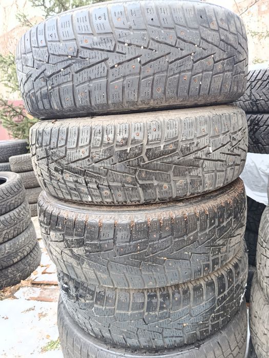 Nexen 215 60 R17 хорошее состояние