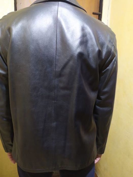 Продам новую кожаную куртку