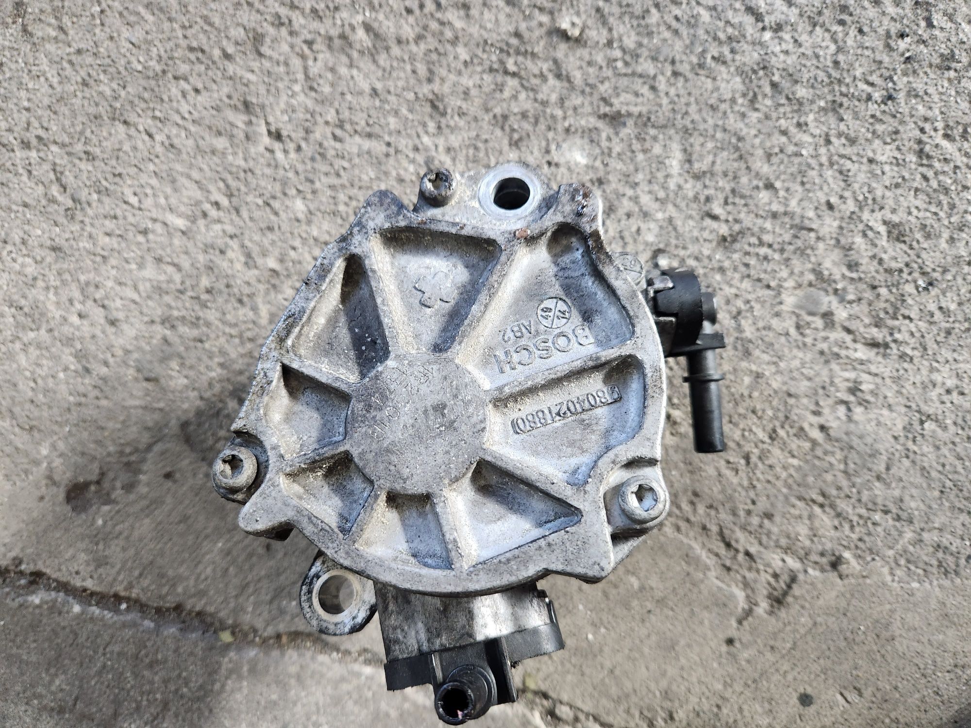 Вакум помпа Пежо 1.6hdi 120кс гр. Казанлък • OLX.bg
