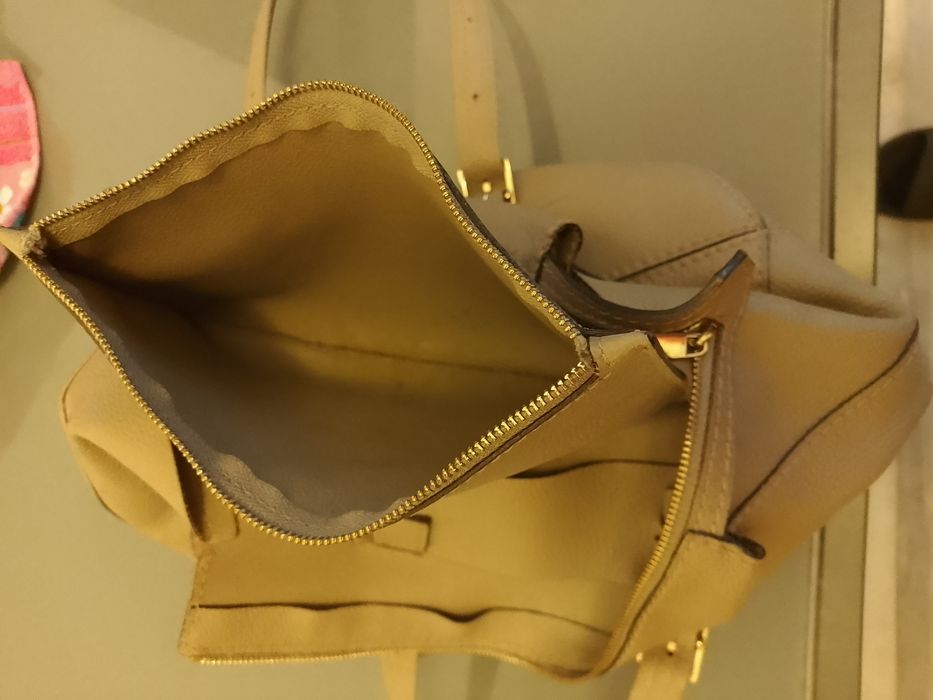 FURLA geantă dama din piele naturală ,purtata de câteva ori ocazional