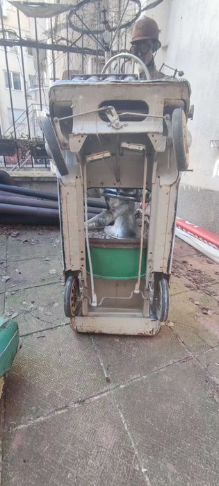 Москвич с педали, Ретро кола с педали