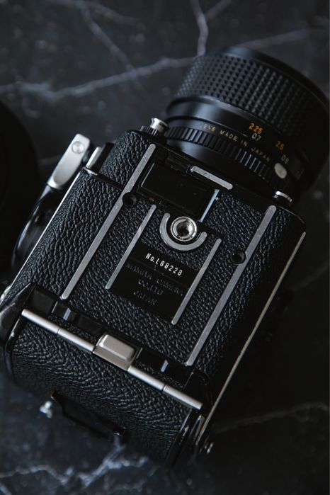 Плёночный фотоаппарат Mamiya 645