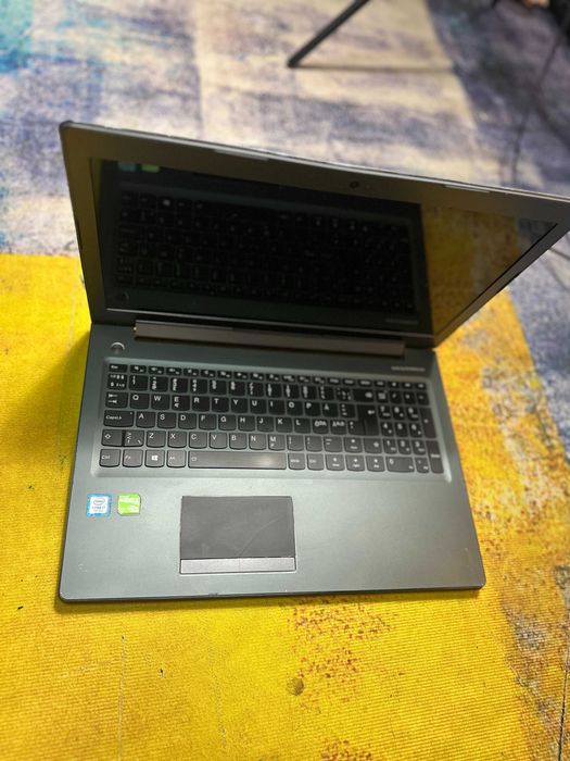 Laptop Lenovo Ideapad 510, i7 gen 7,video 4 gb dedicat, ssd 240,ram 12