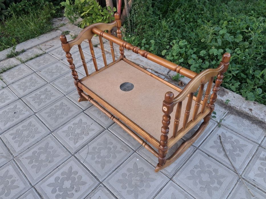 Продам бесик ручнои работой