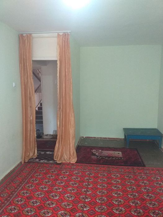 Продаётся 1 комнатная квартира в 1 микрорайоне