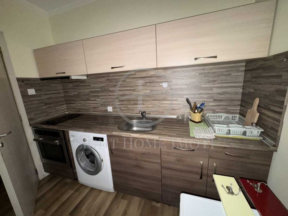 Продава се Двустаен апартамент в Пловдив, Център - 38 кв.м за 1503 €/кв.м - Снимка #2