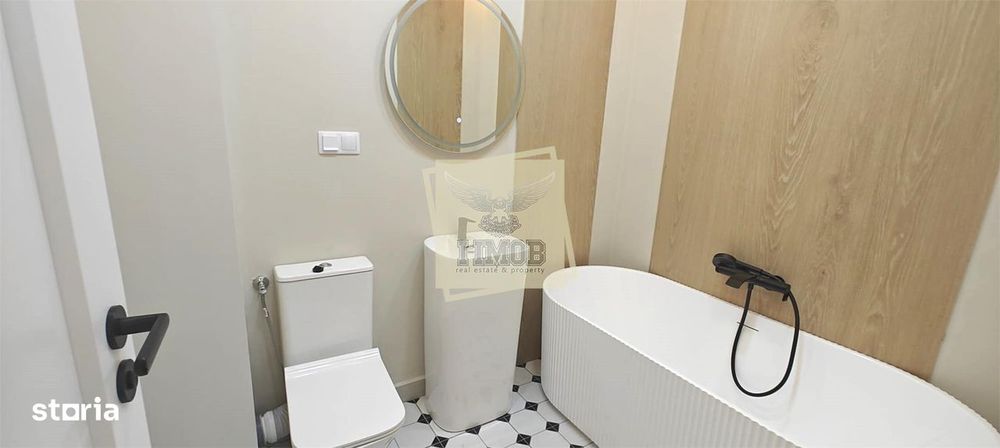 Penthouse cu 4 camere 3 bai si terasa 88 mp in zona Lazaret