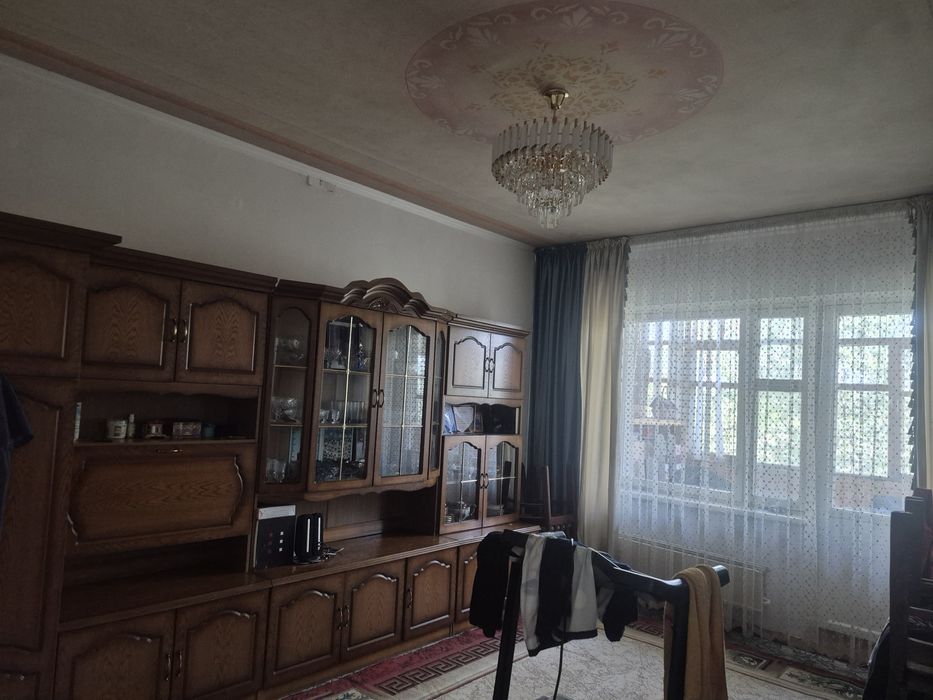 Продаётся квартира 3х комн, 10 мкр