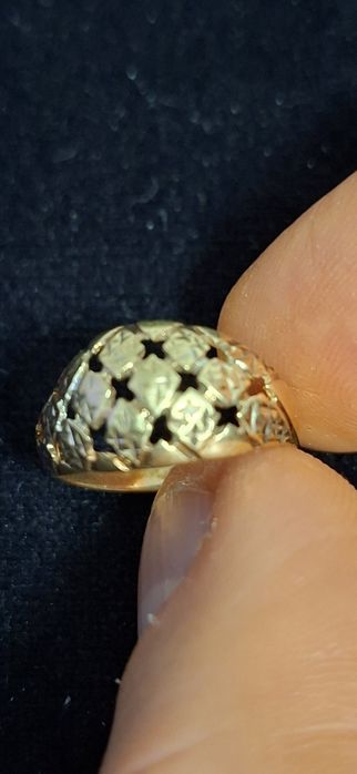 Inel superb de aur 14 k.