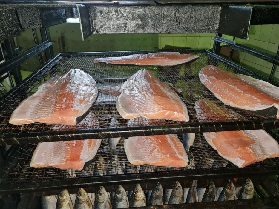 Завод по производству копч. и вялен. мяса и рыбы.