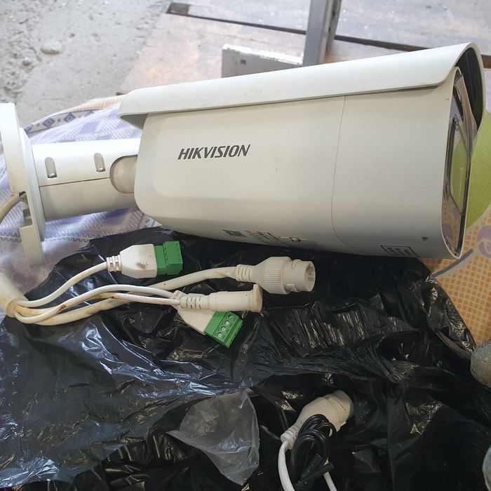 Камера наружного видеонаблюдения HIKVISION