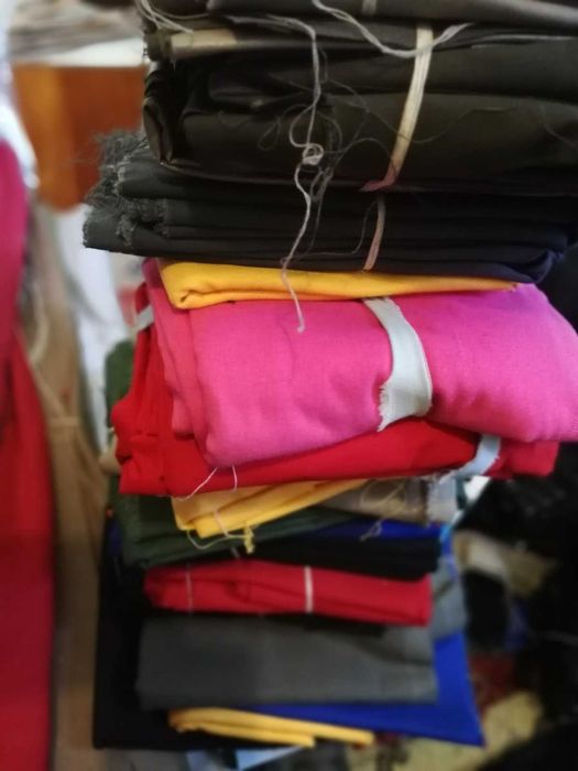 Платове за продажба