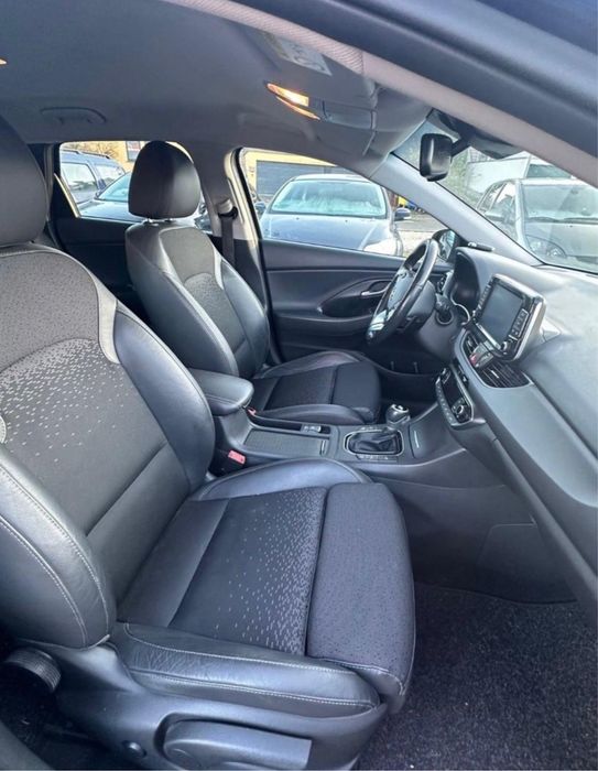 HYUNDAI i30 2019 — imagine 5