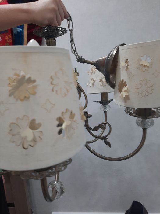 Люстра очень красивый